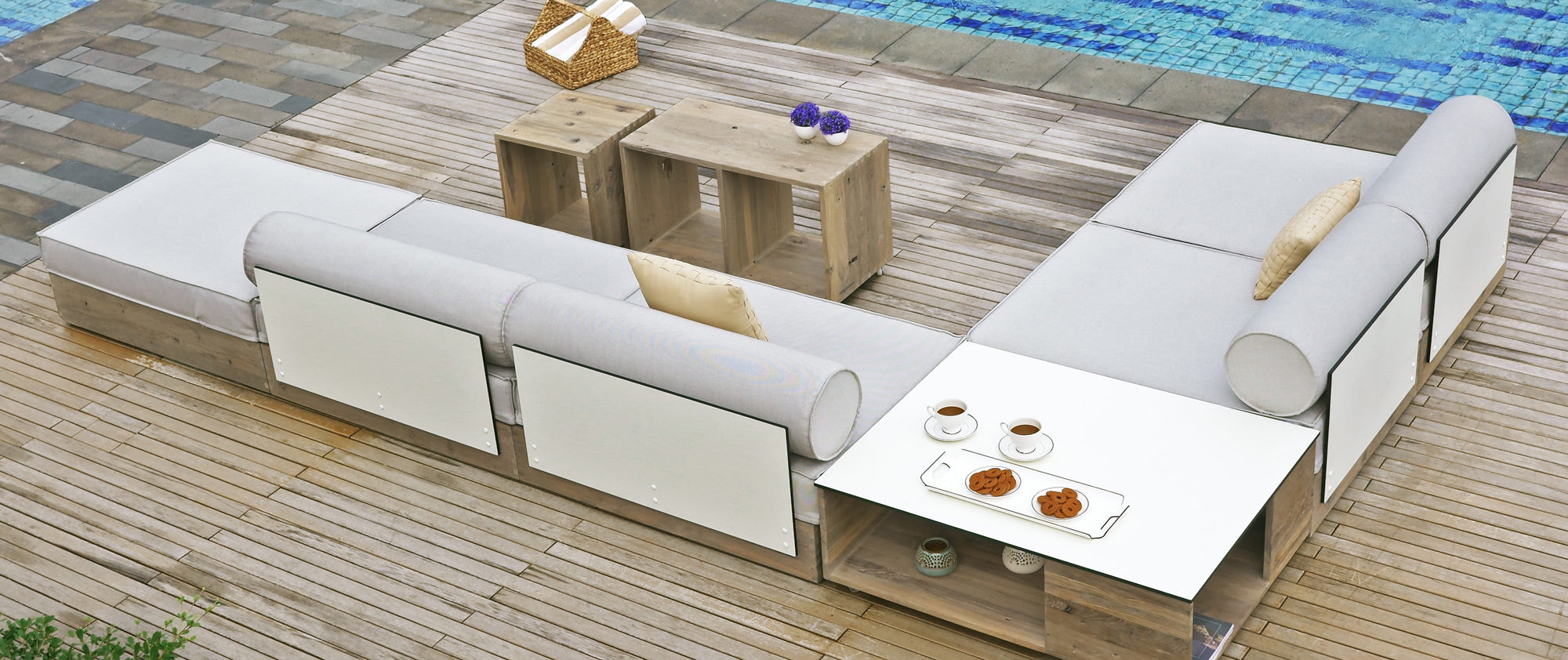 Large Resort Outdoor Lounge Sofas