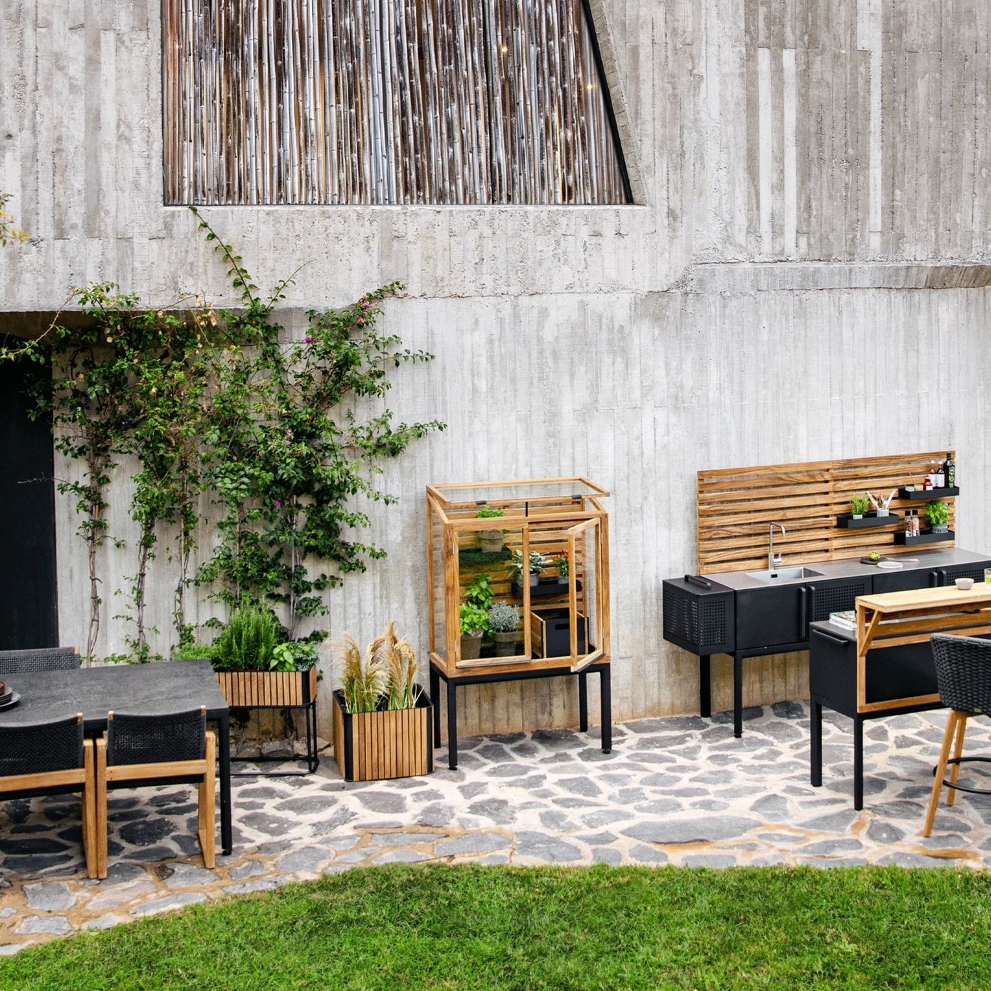 Outdoor kitchen with 3649TAL_3 design