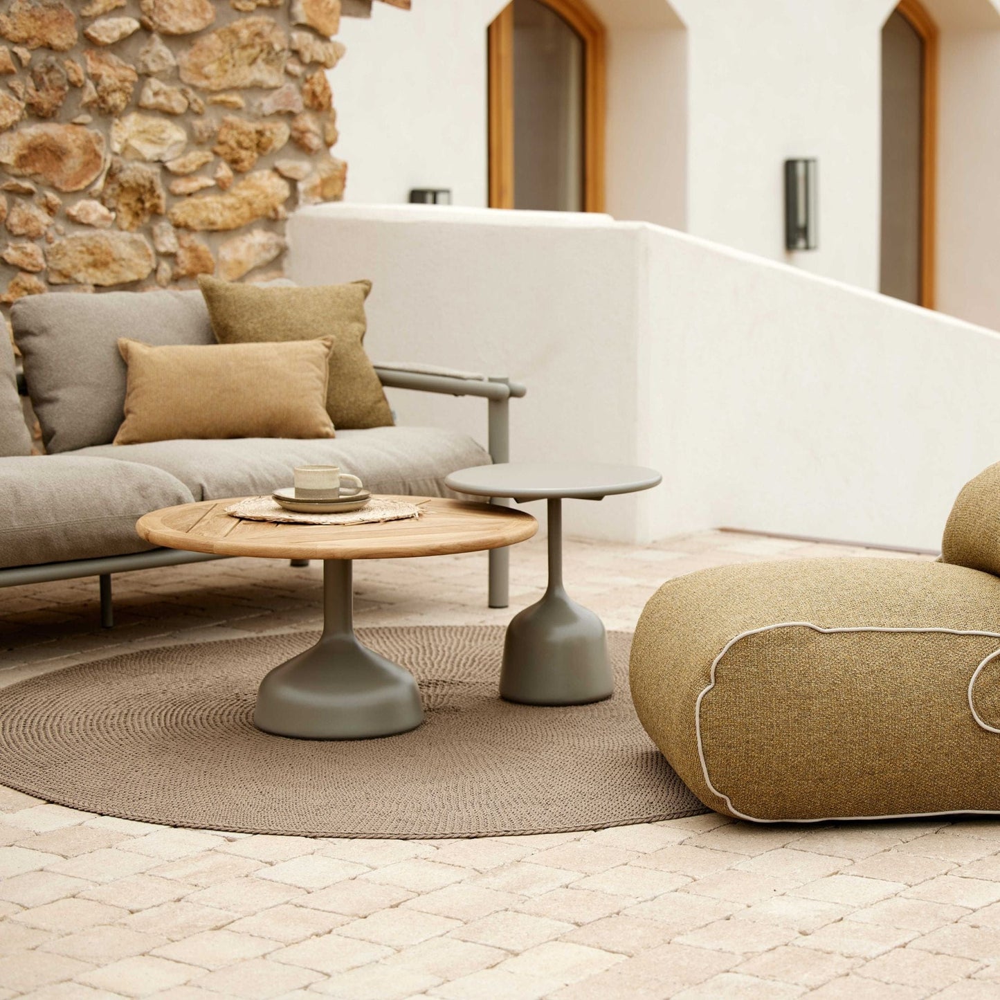 Outdoor patio furniture set 50011GAT_P061AT_02