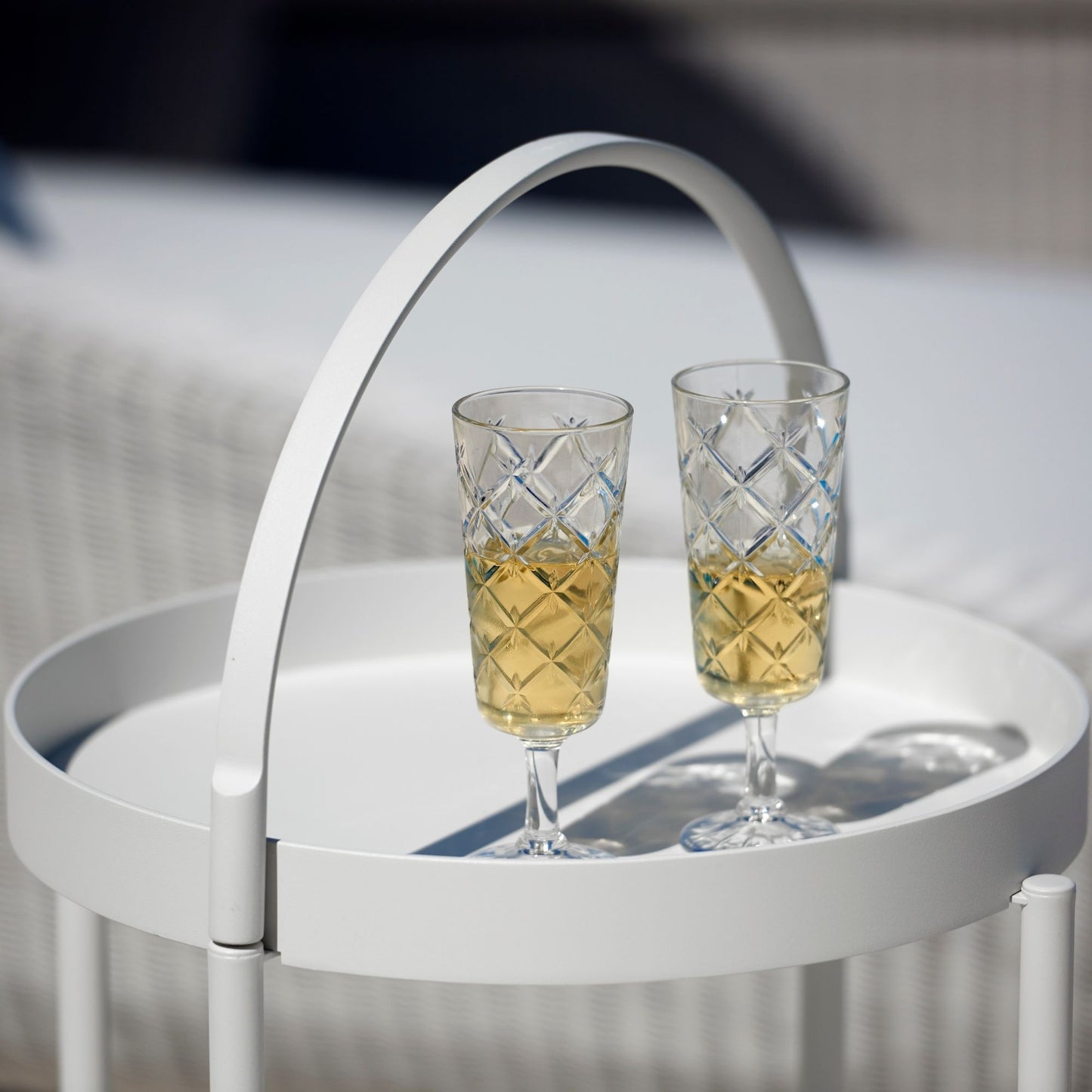White tray 5002AW with champagne flutes