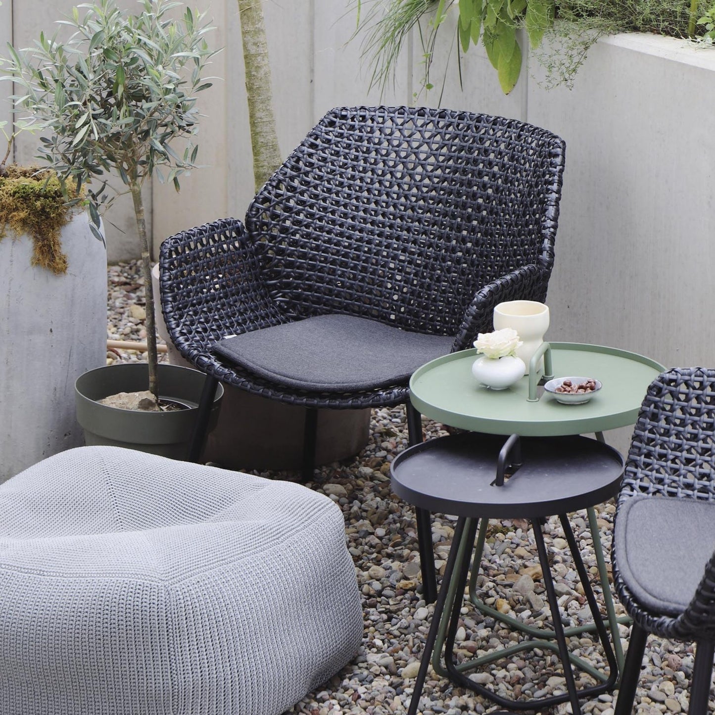 Outdoor seating set with modern woven chair, table & ottoman - 5062AI_3