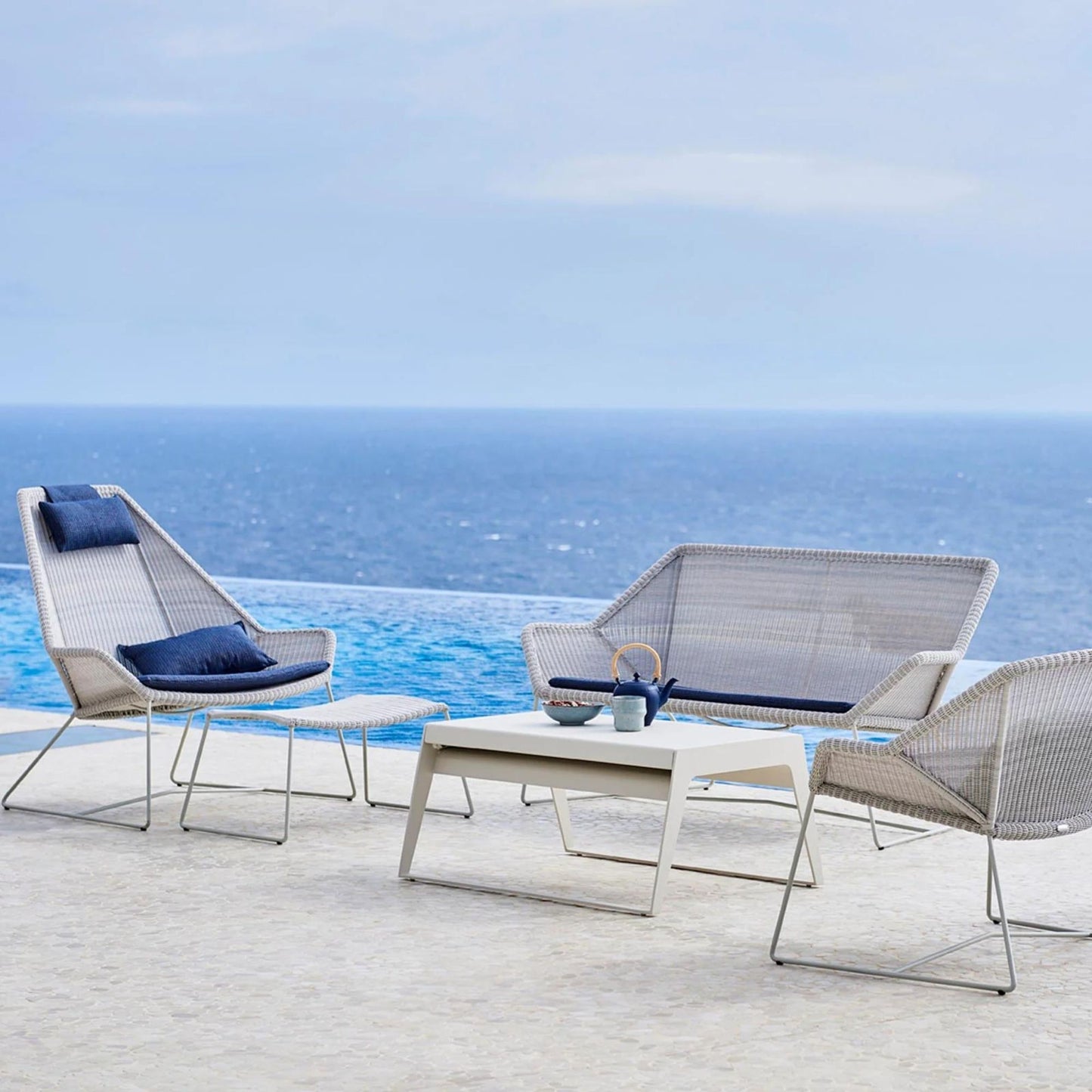 5369LW_2 outdoor furniture set by the ocean