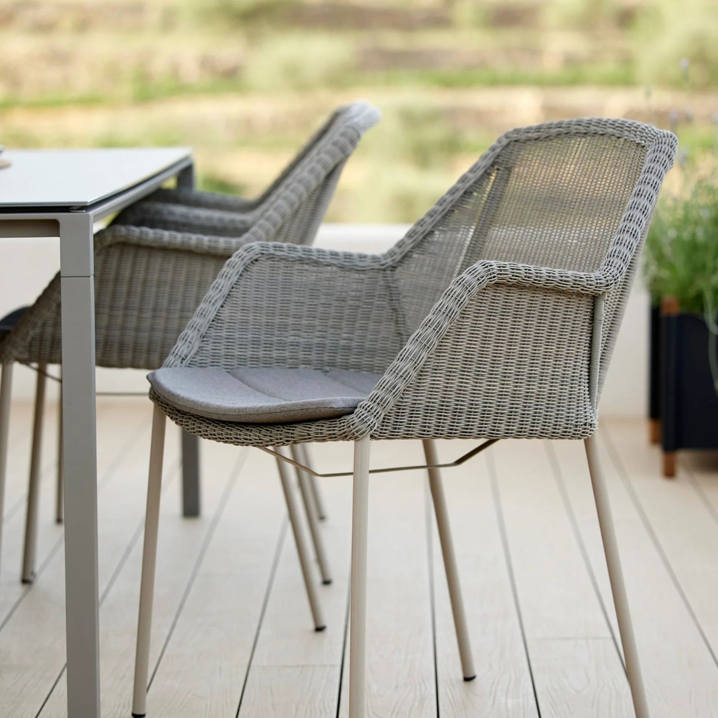 Grey wicker outdoor chair 5464LT_3
