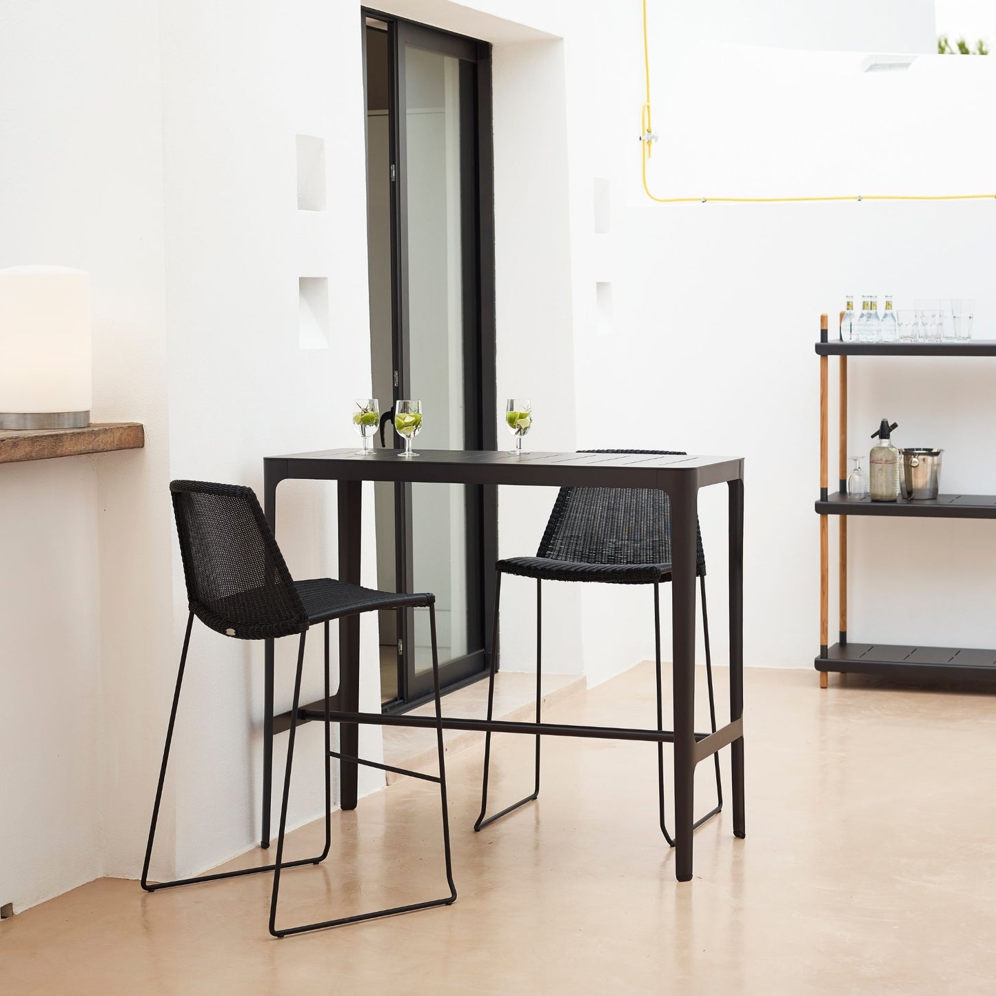 Black bar table & stools