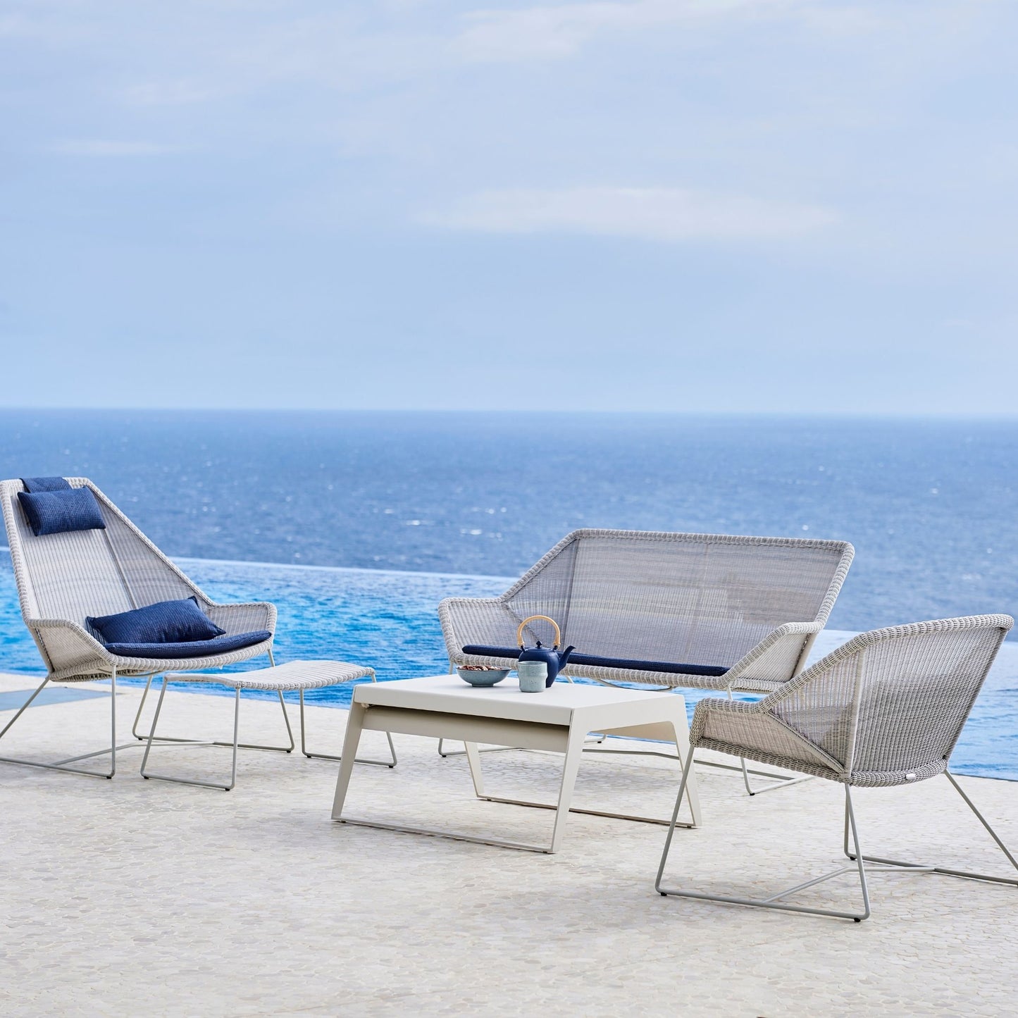 5567LW_3 outdoor furniture set by the sea