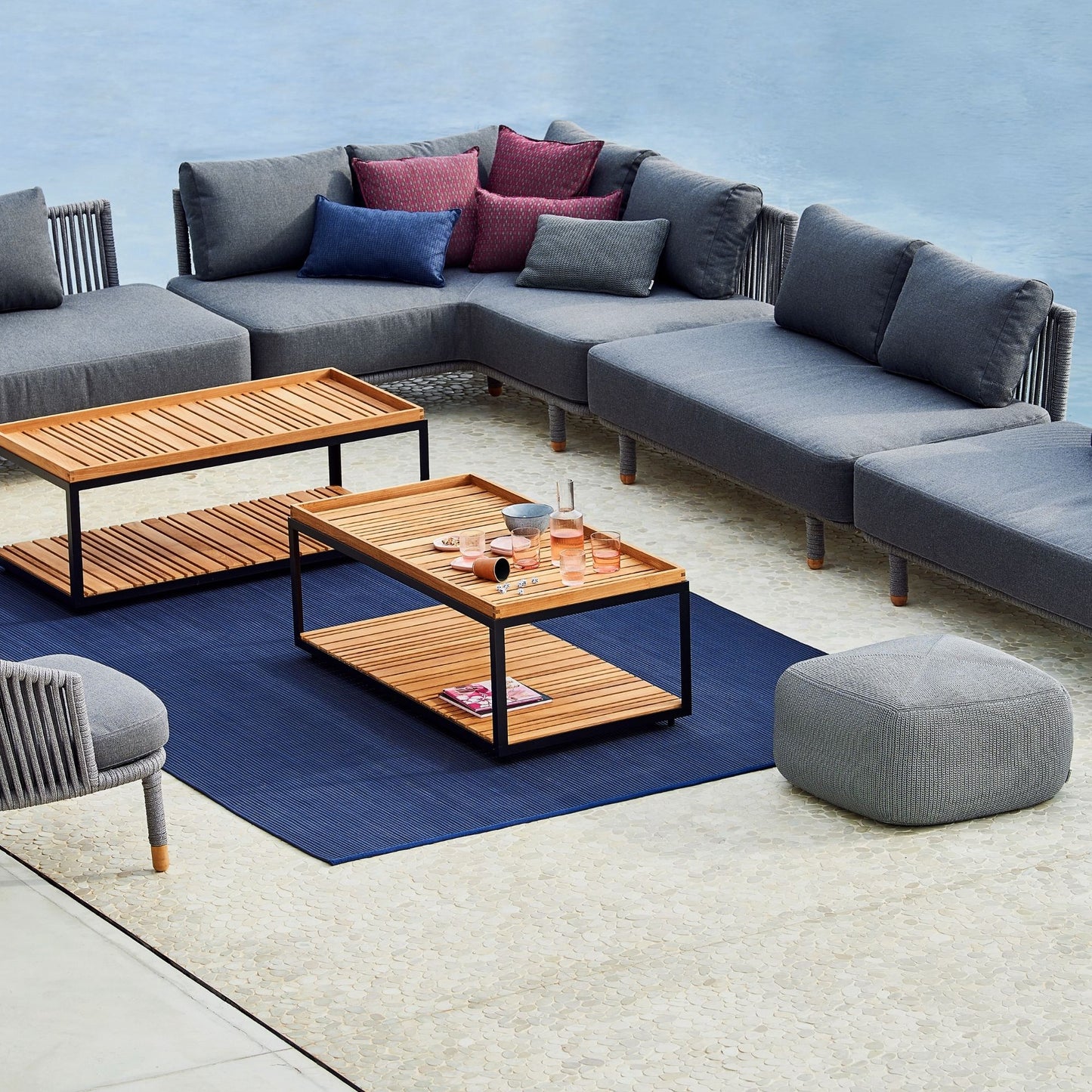 Outdoor sectional sofa and coffee table set, 7542ROGAITG_3