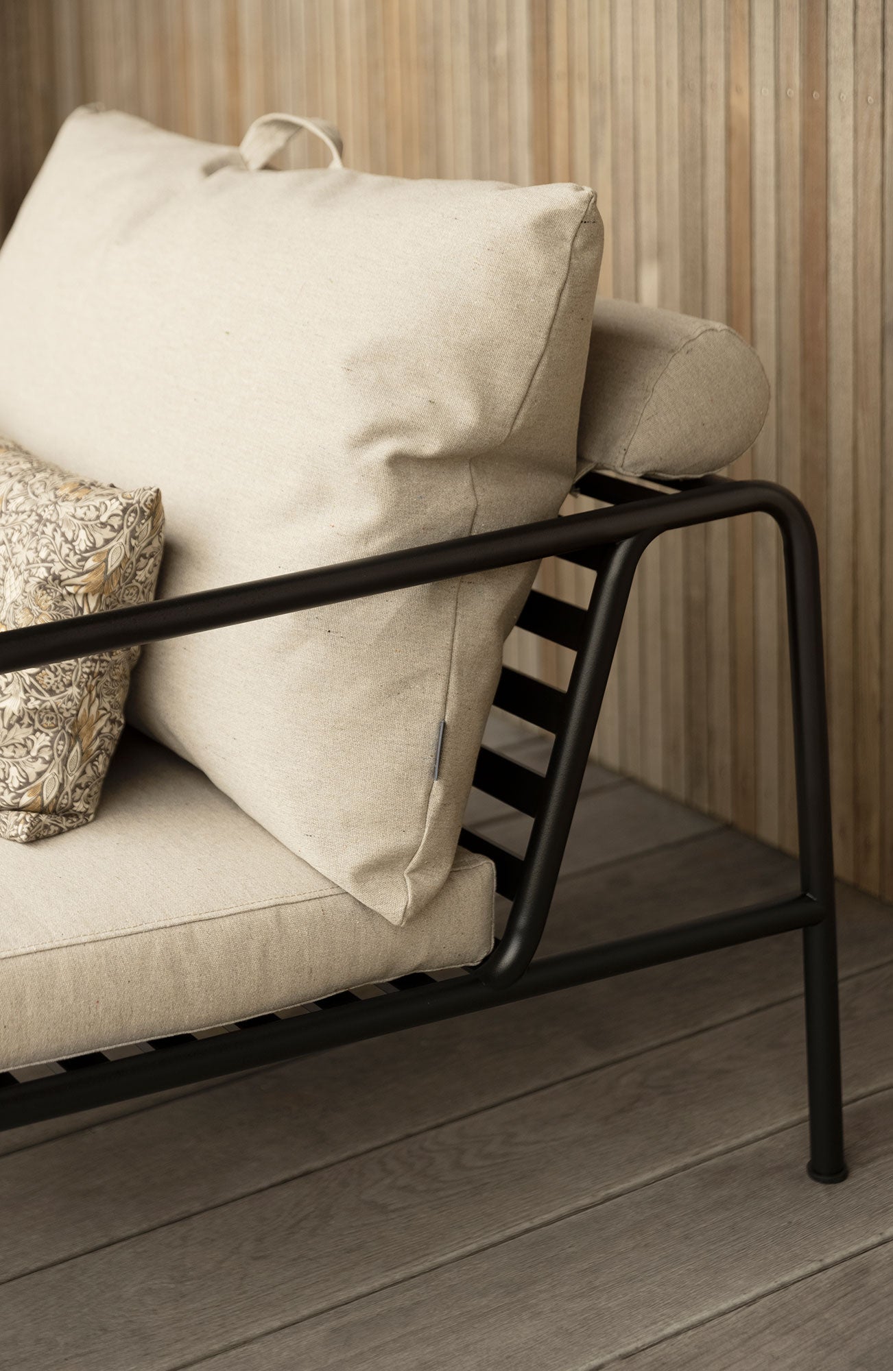 HOUE AVON ash chair close-up