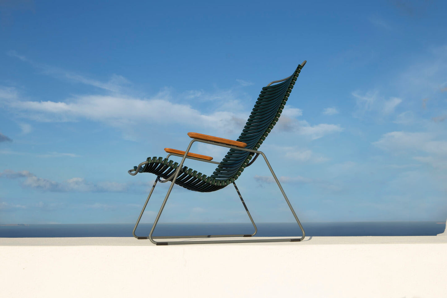 CLICK Lounge chair, pine green, HOUE, outdoor seating