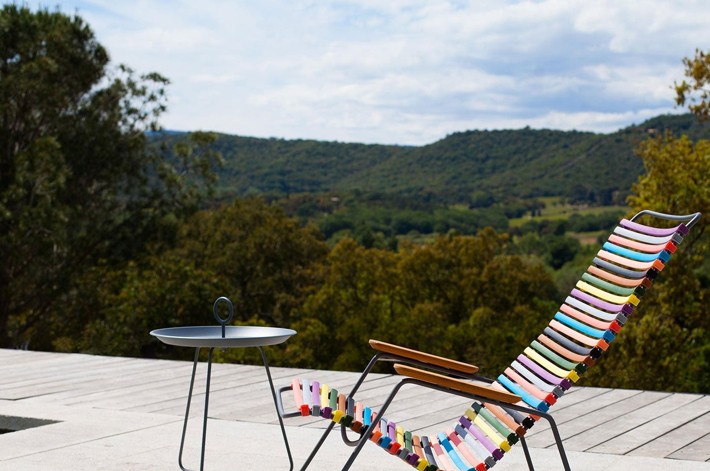 CLICK Rocking chair EYELET dark grey HOUE with landscape view
