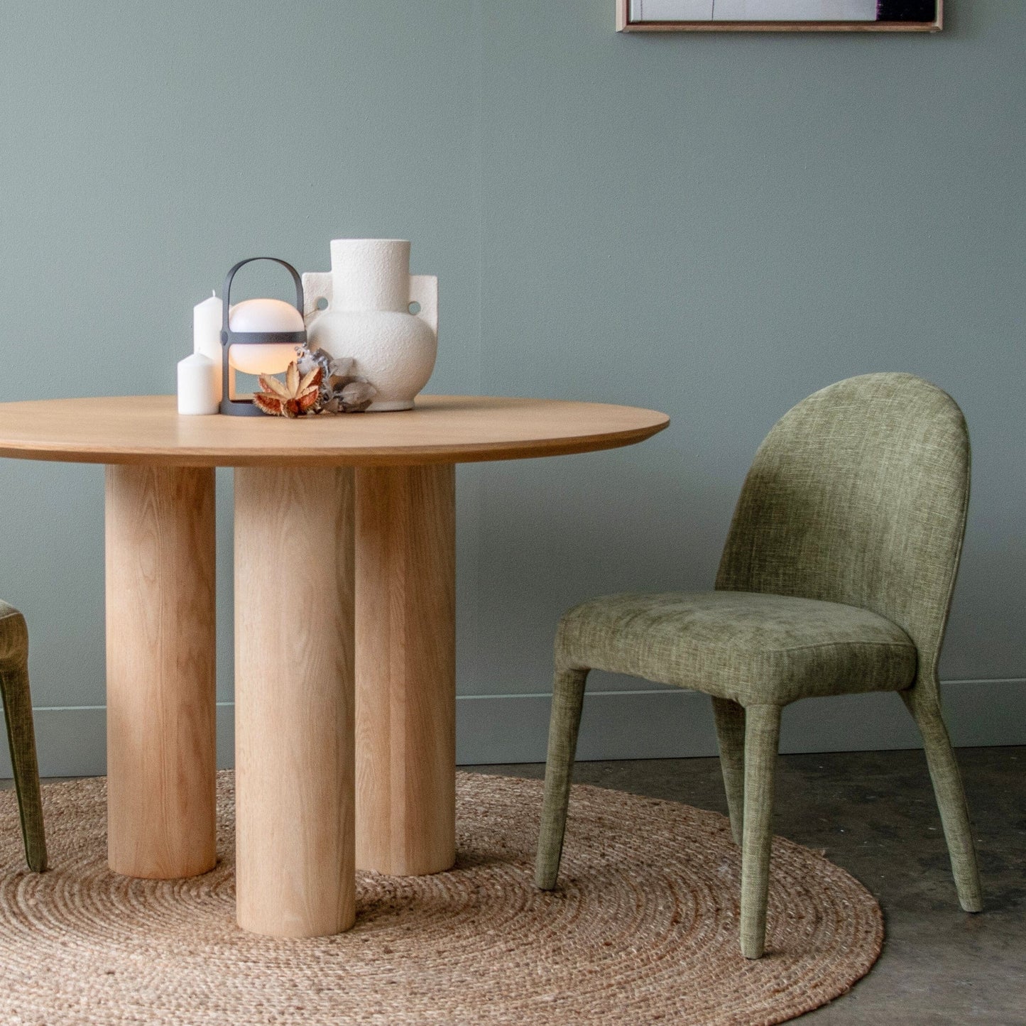 Cream Erebus Vase on Round Dining Table