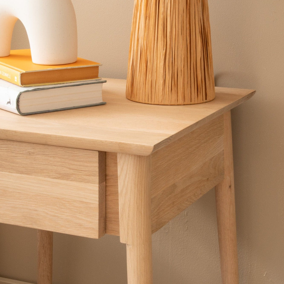 Wooden side table with lamp and decor - DSC_1710