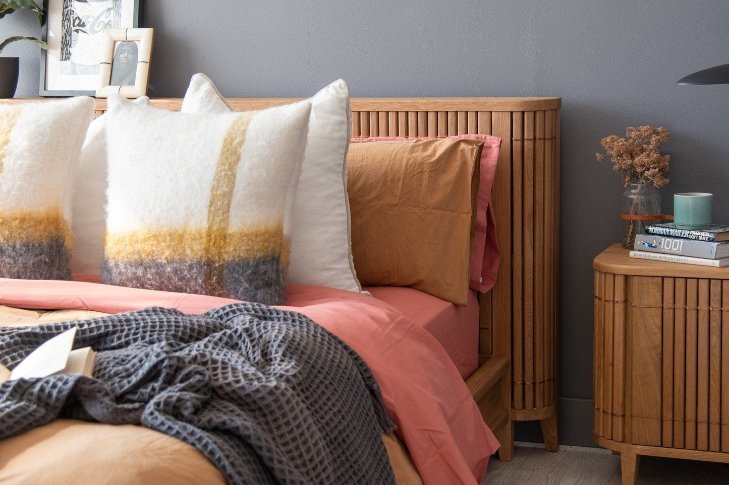Bedroom with stylish bedding, DSC_2238