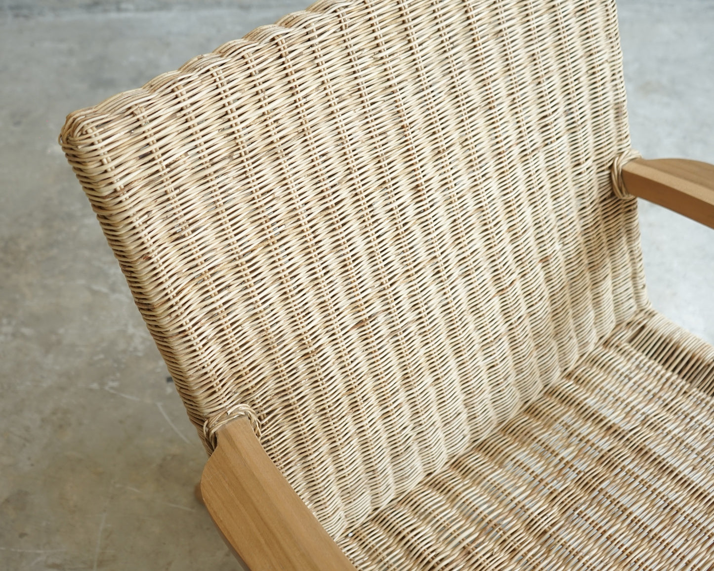 Wicker chair detail, ELE106_2