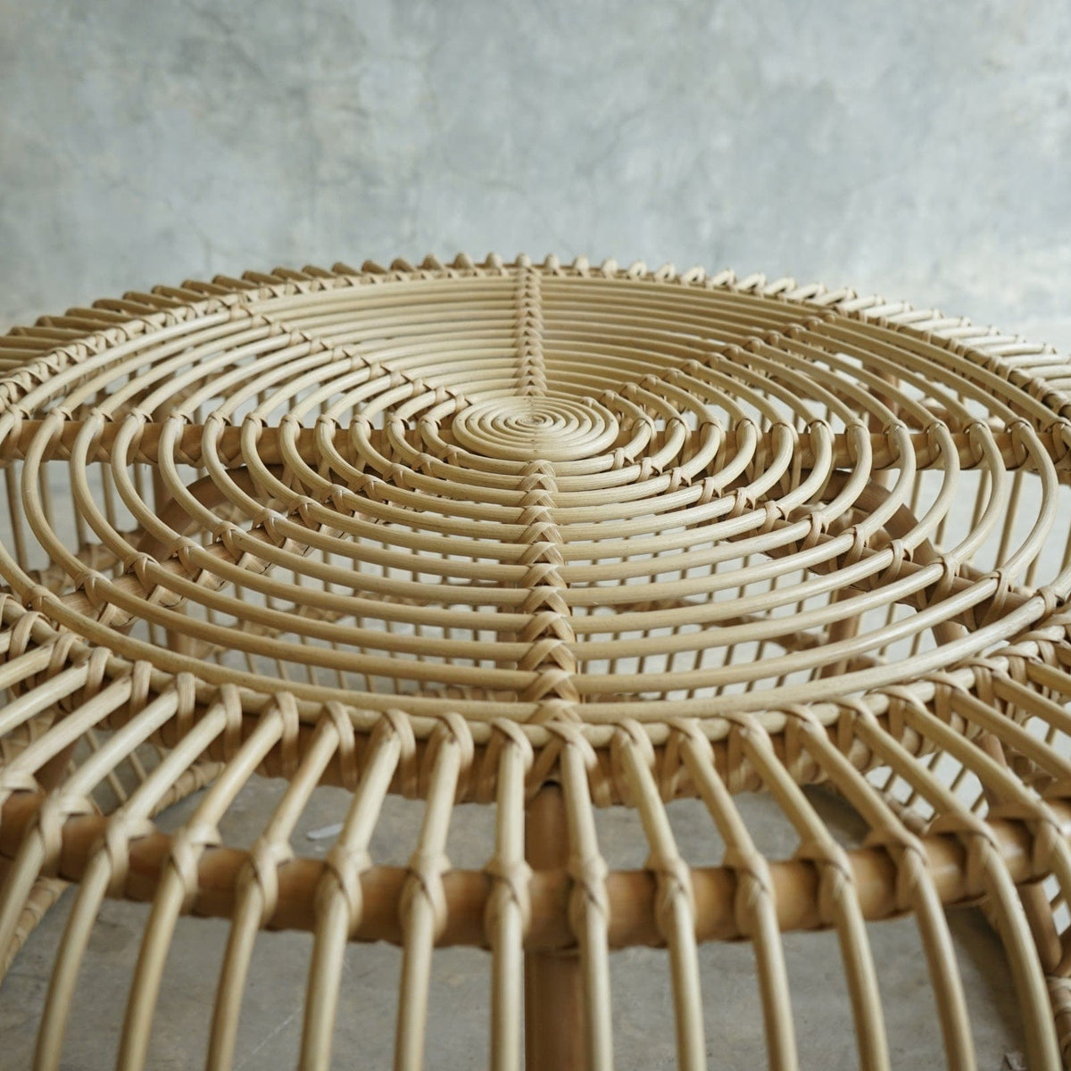 ELE115_1_1 Rattan table top detail