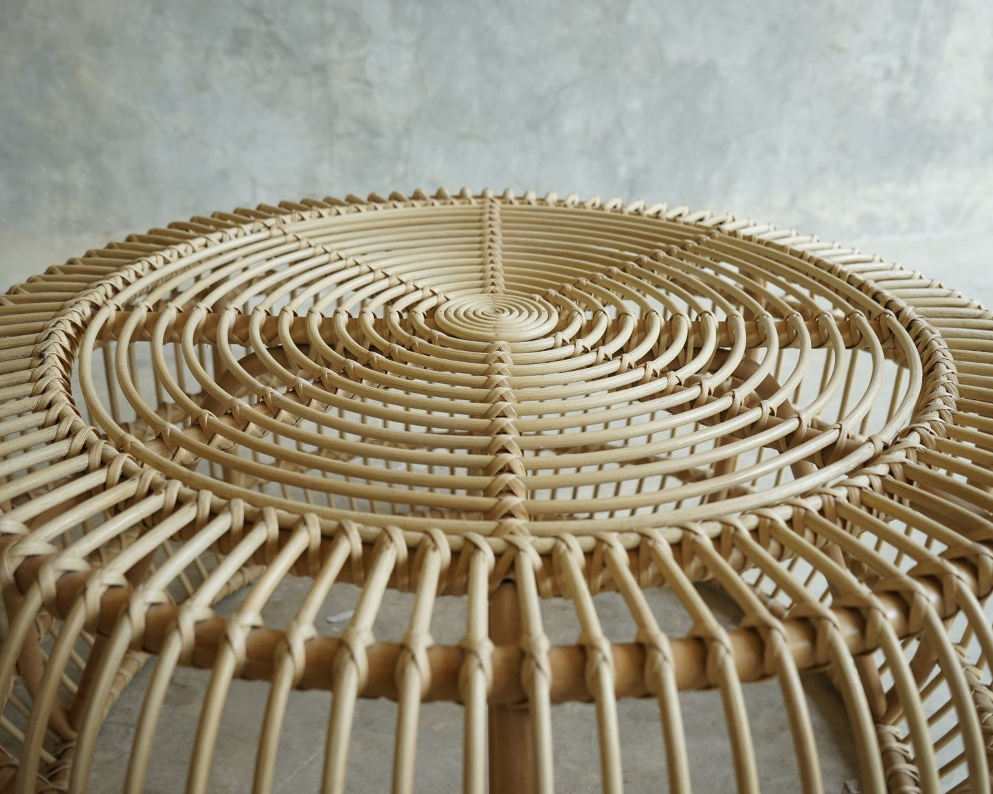 ELE115_1_1 Rattan table top detail