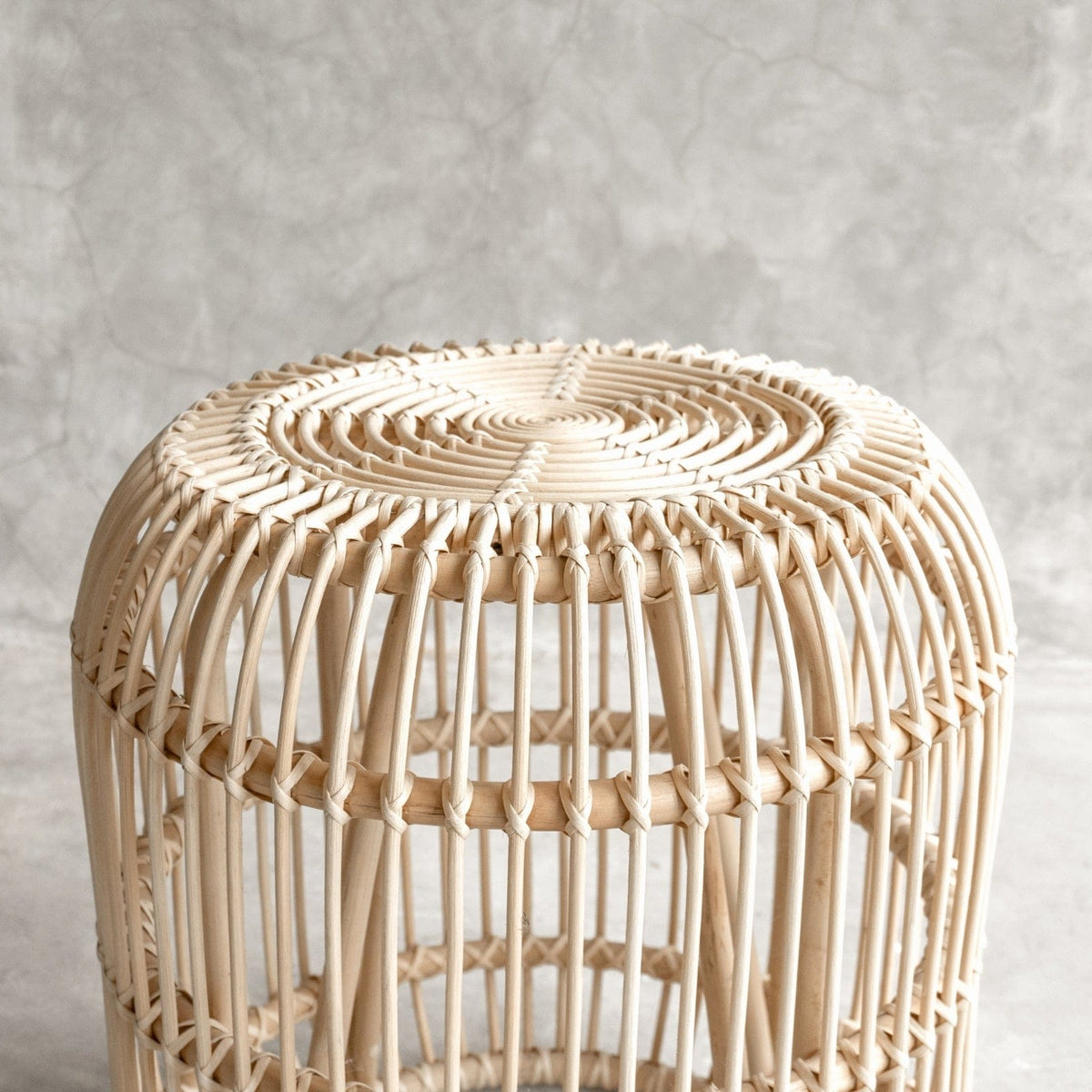 ELE116_4 wicker stool