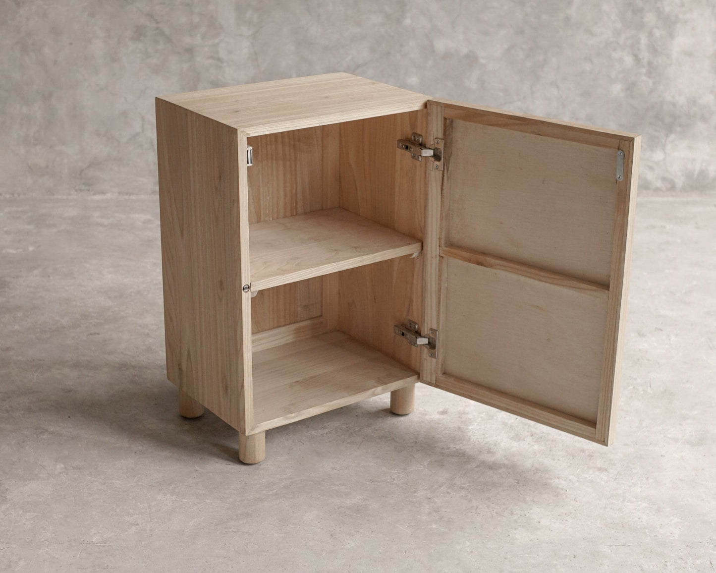 ELE119_6 Small wooden cabinet with open door