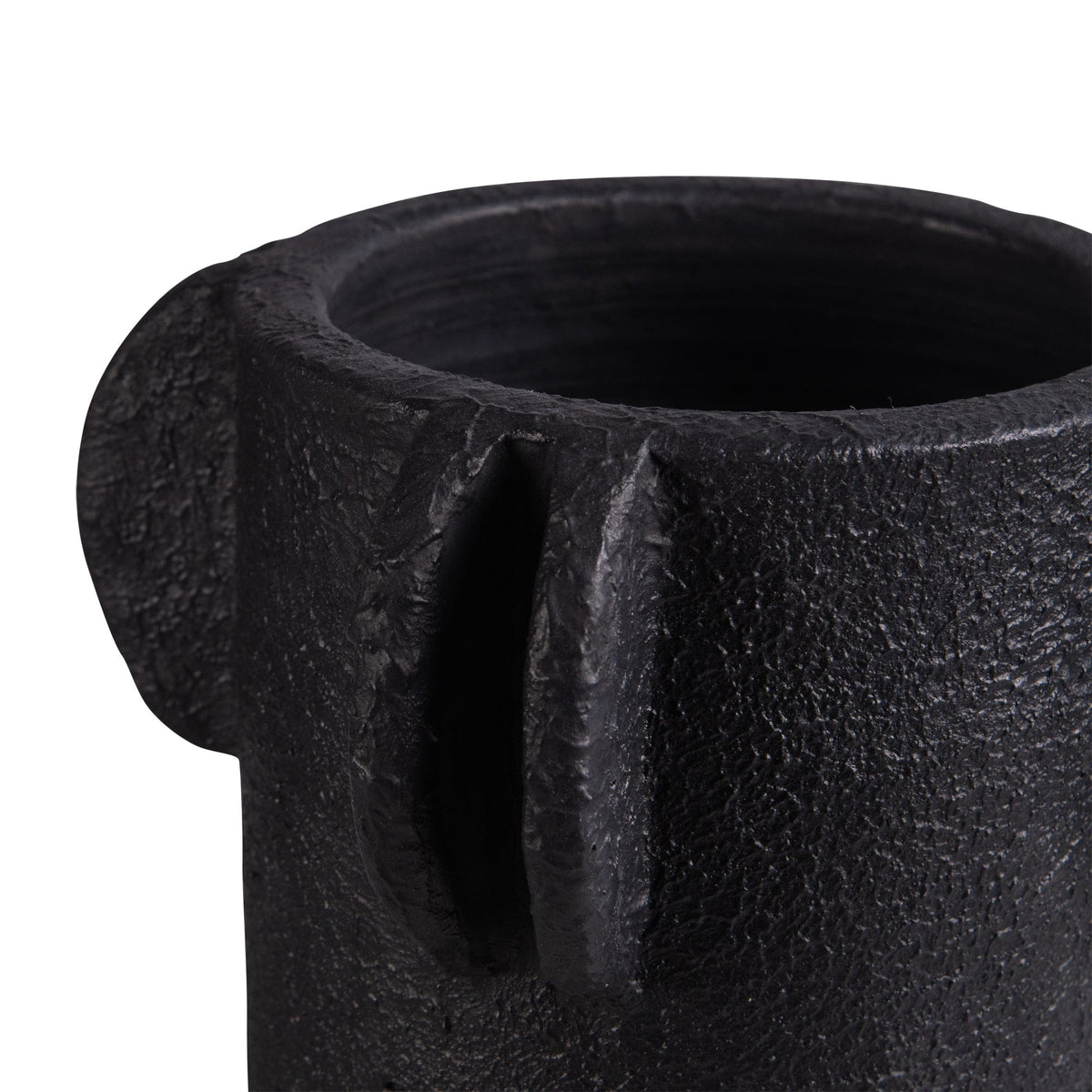 ELE134__2 Black textured vase detail