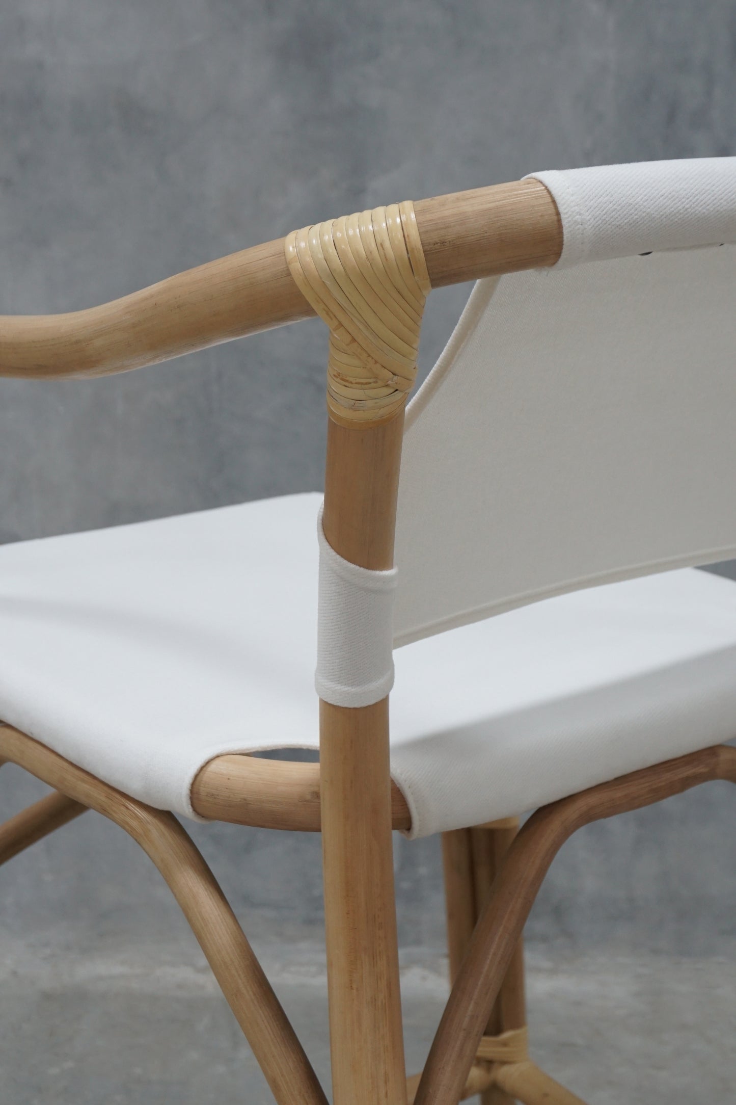 ELE153-6 White Leather and Wood Chair