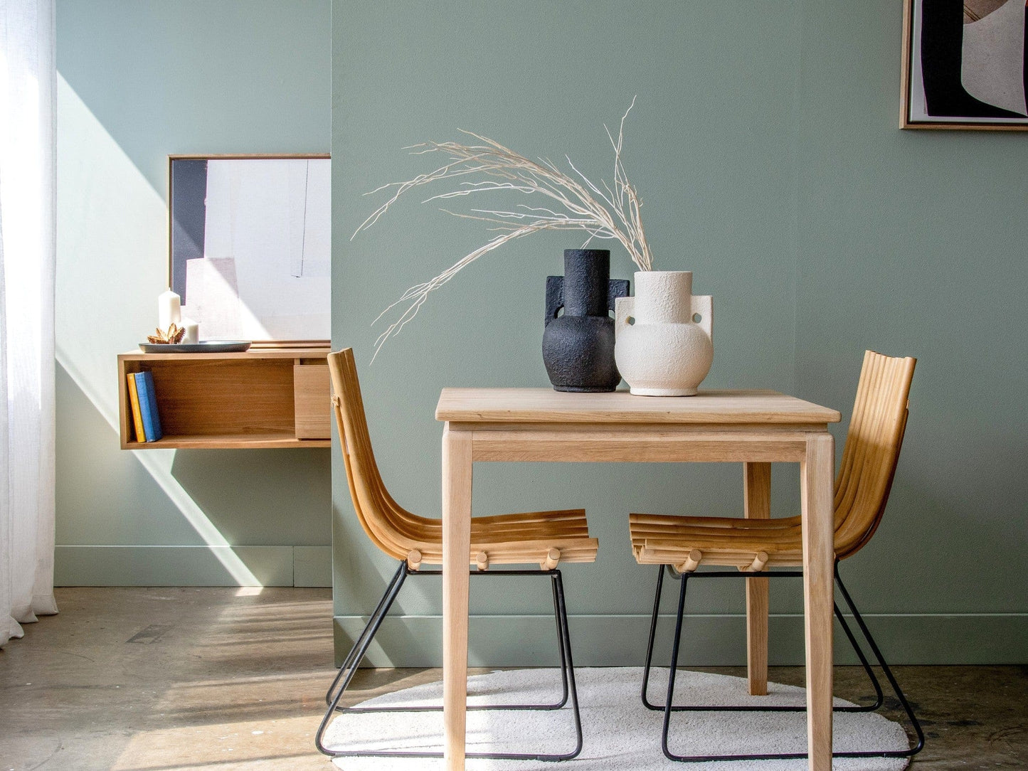 Dining room with table, chairs, vases, KTT001O_ELE104_ELE135_ELE132