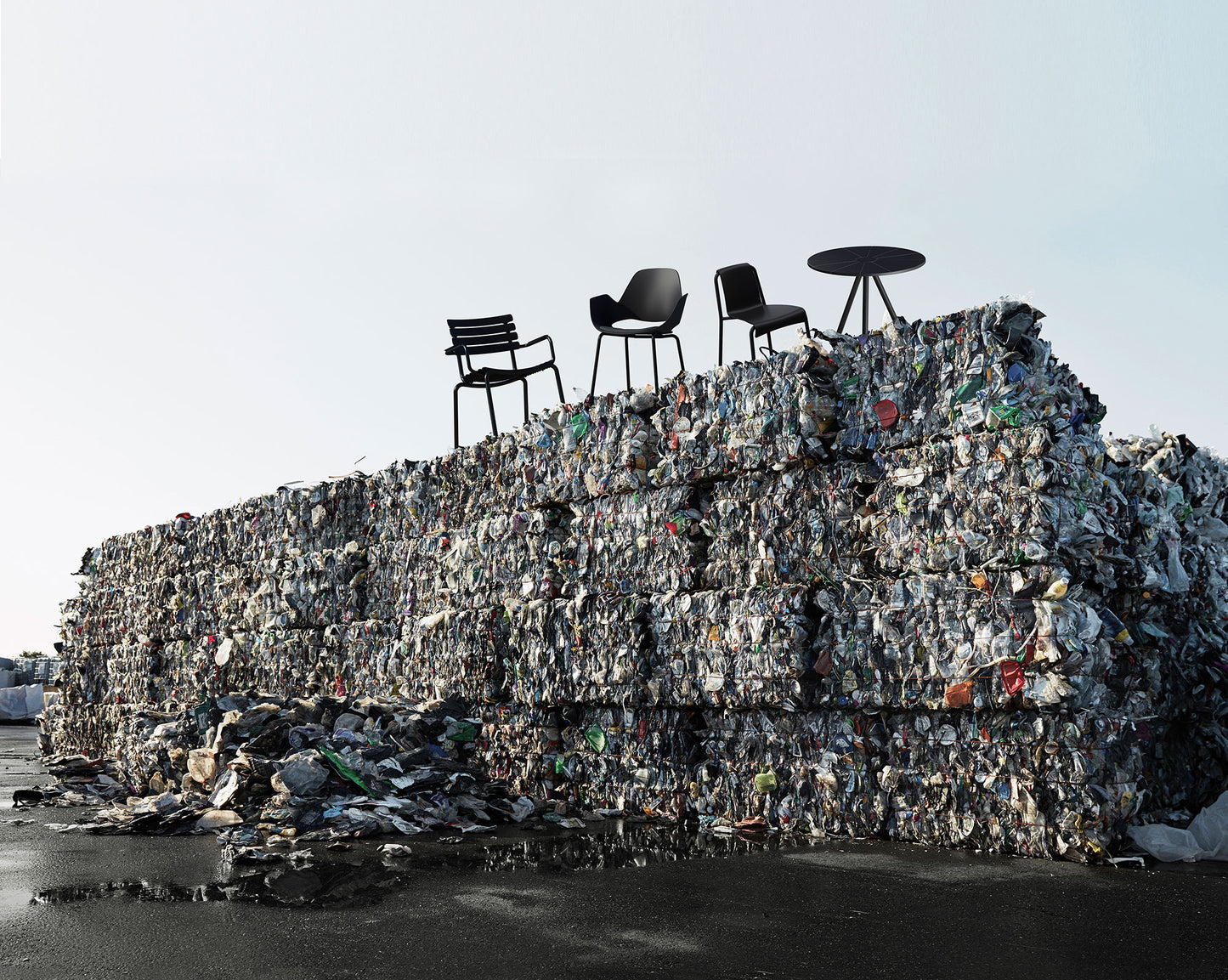 chairs & table on a trash pile, Falk ReClips Nami design.