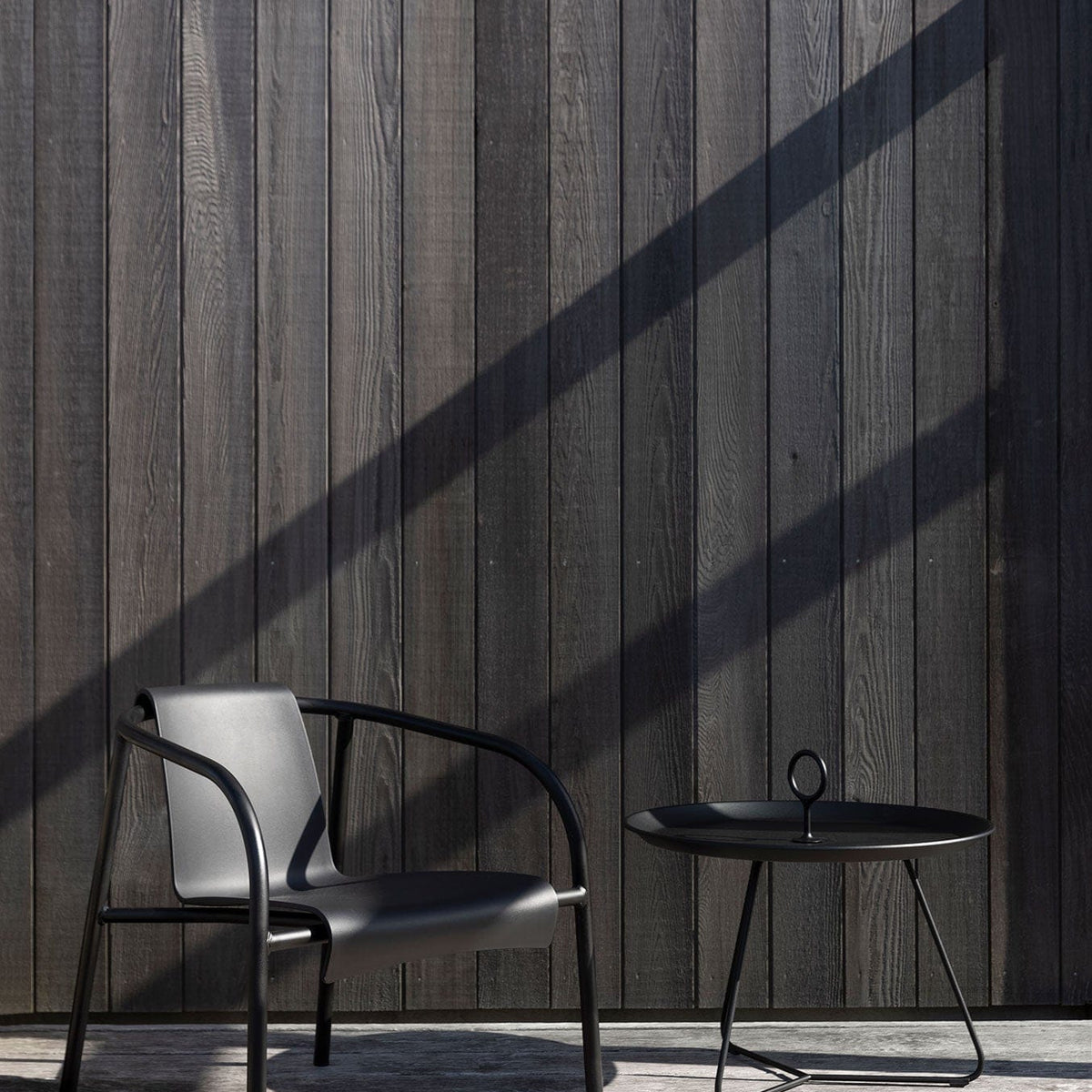 NAMI Lounge black EYELET chair and table