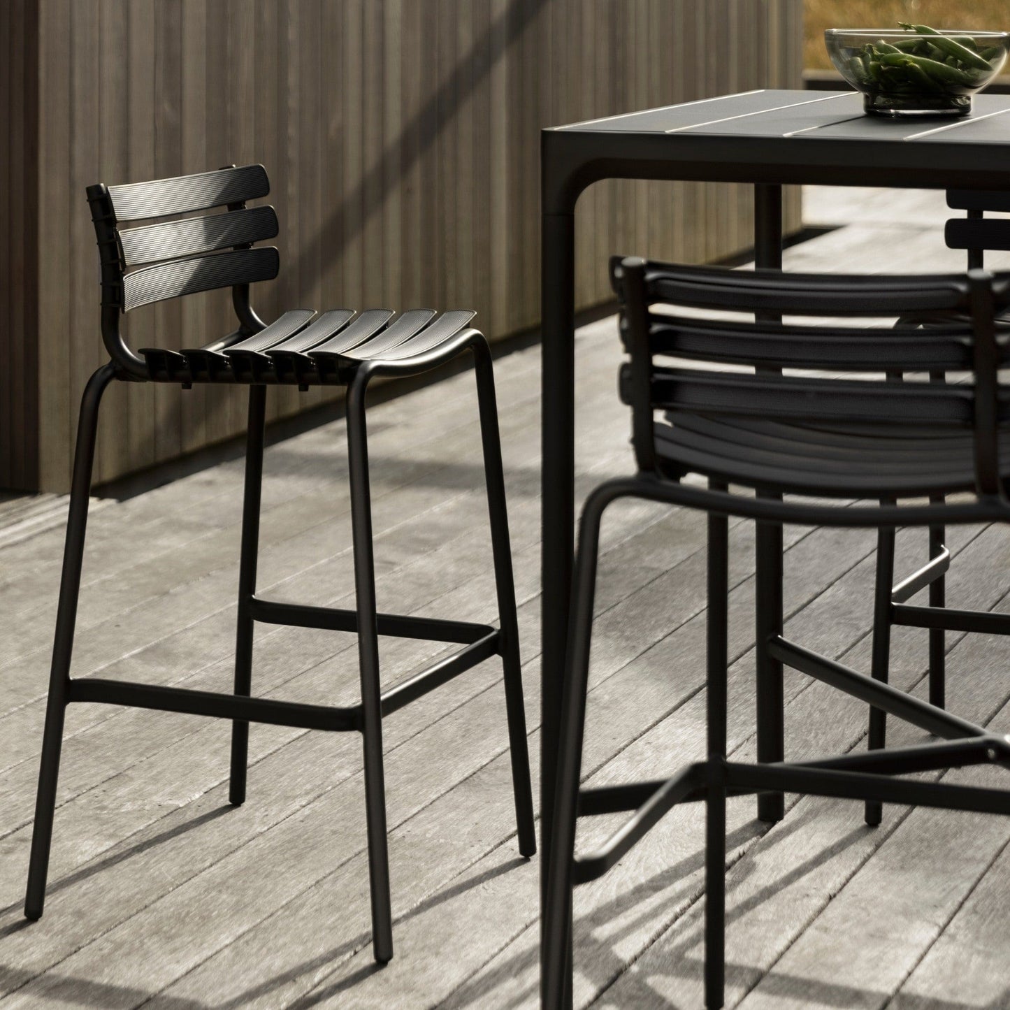 Reclips Black Bar Chair