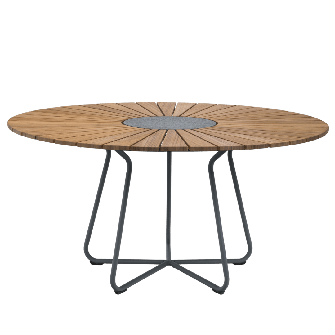 Wooden outdoor table design, 2025-05-15