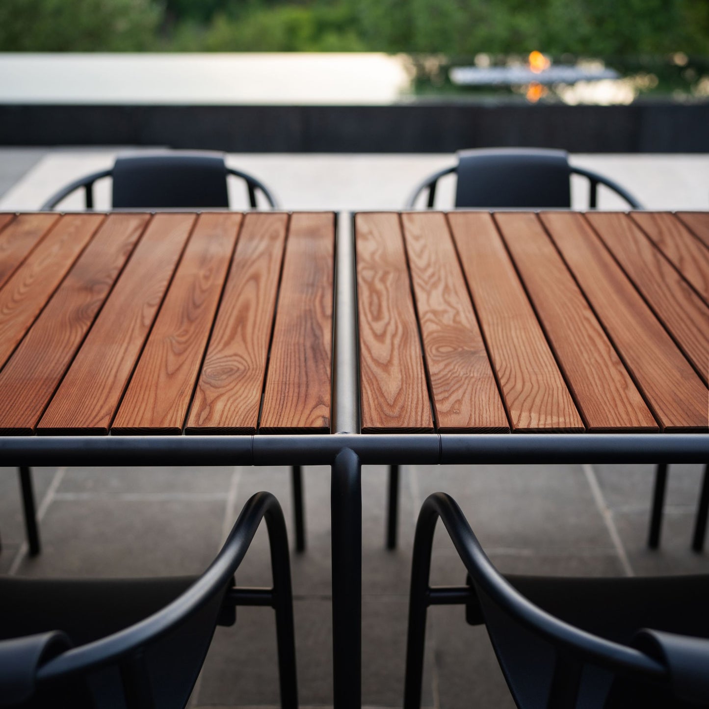 Avantitablehoue5 - outdoor wooden table and chairs