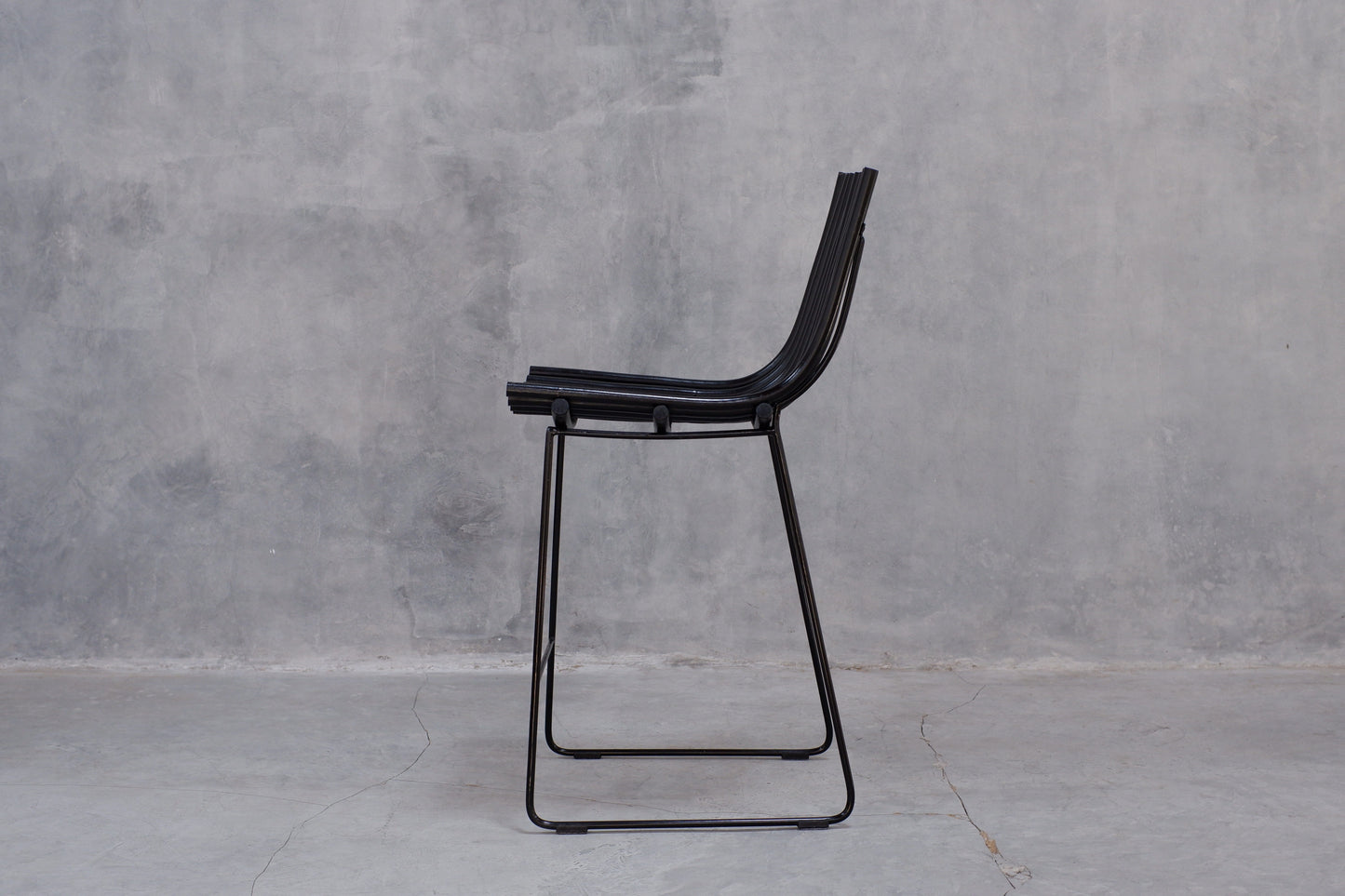 Black metal bar stool (ele109_3)