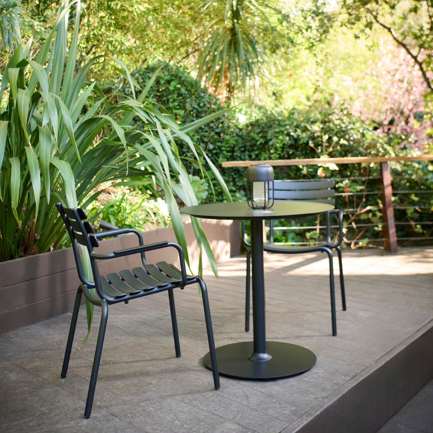 Pico Alua outdoor table and chairs on a patio