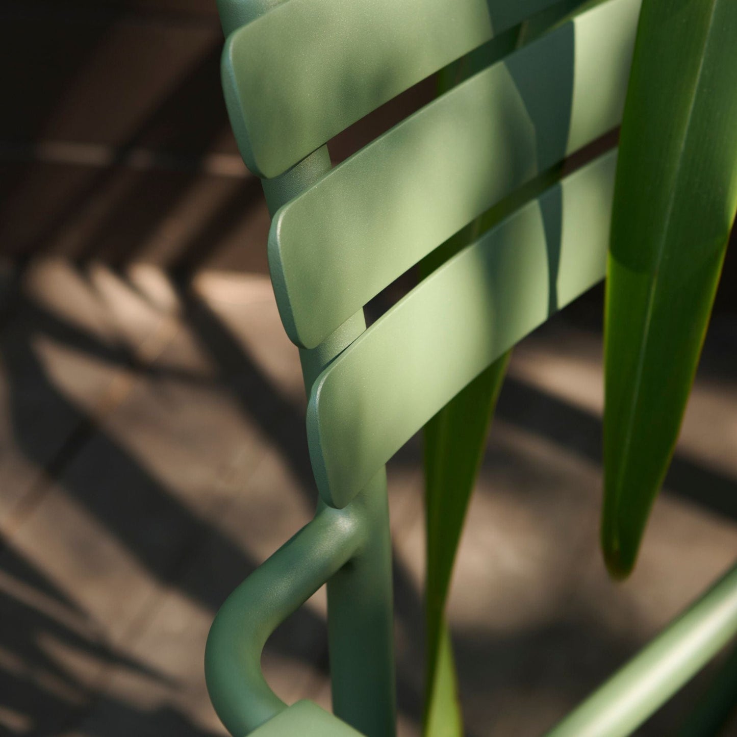 Green metal chair detail, pico_alua_6