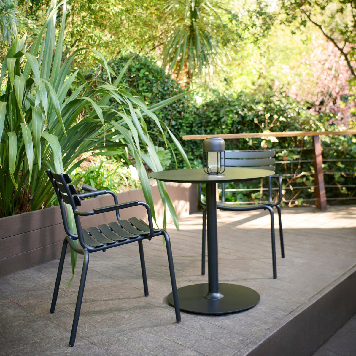 Pico Alua Black Outdoor Table & Chairs