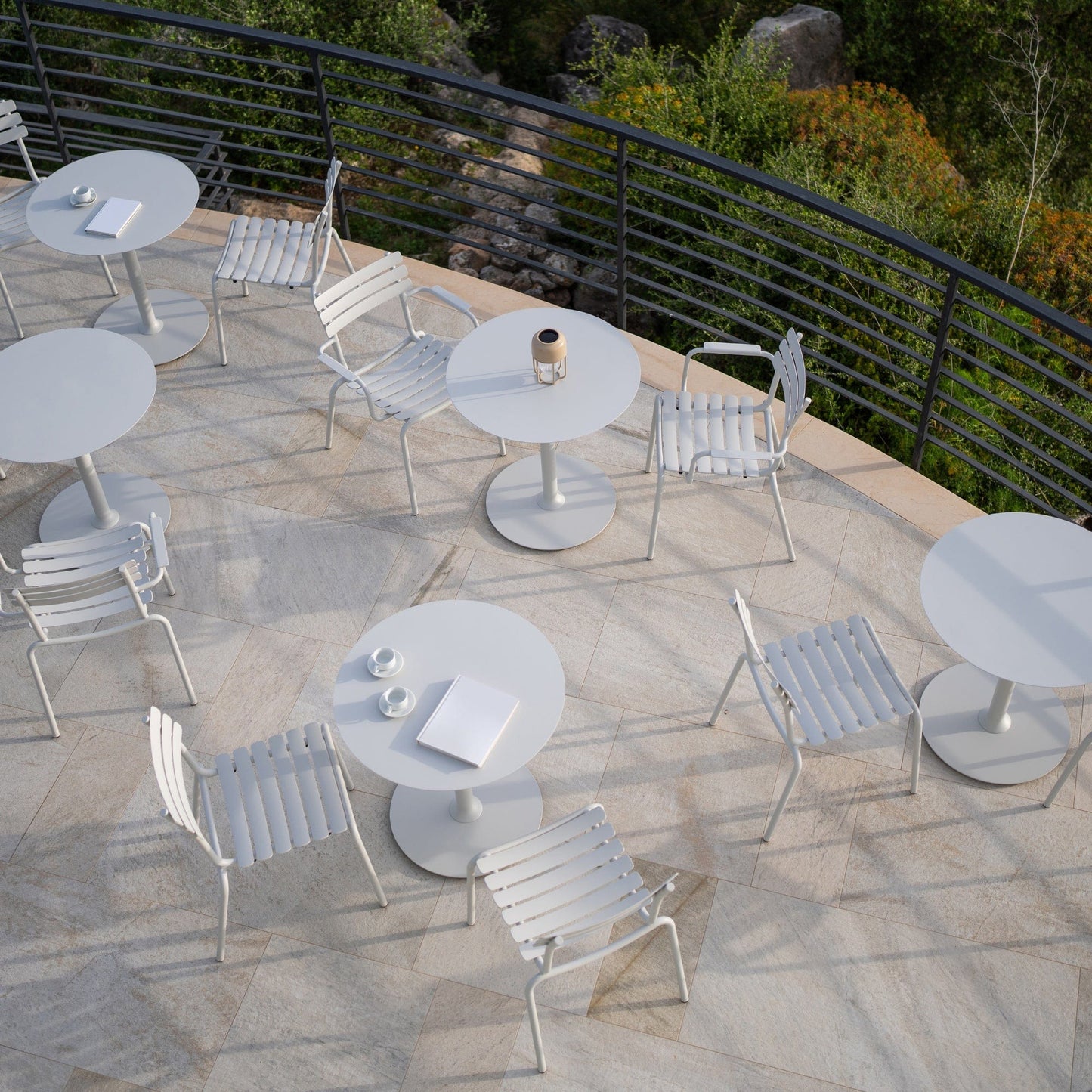 Pico Alua White patio tables and chairs