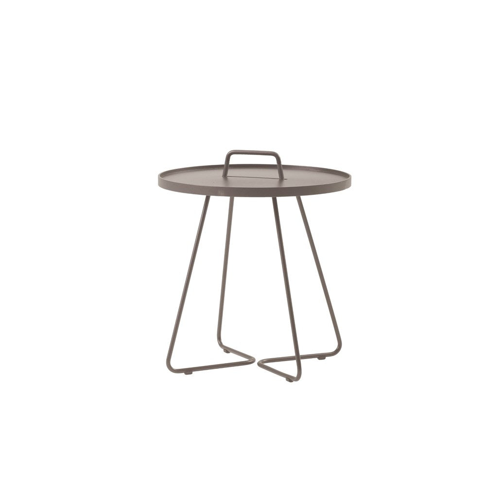 5066AT_1 Round side table with handle