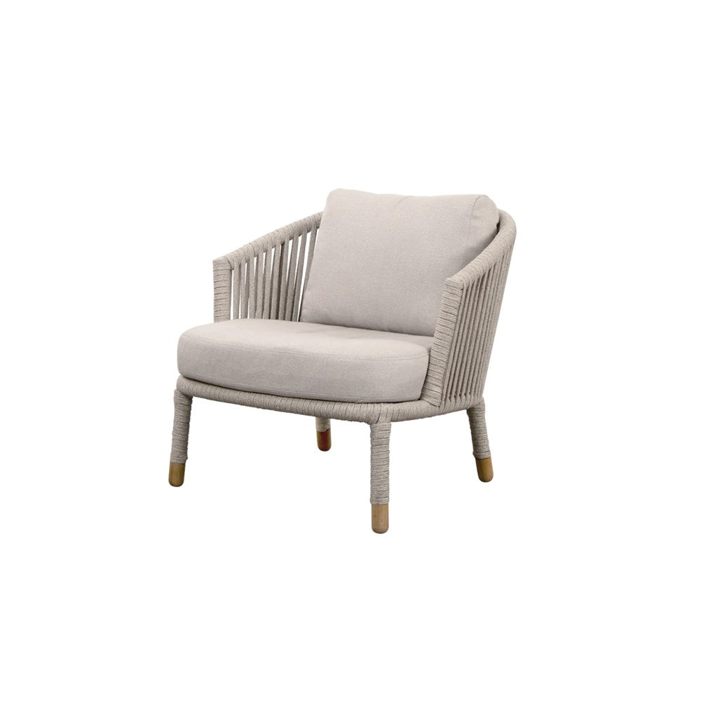 7443ROSAAITSA_1 outdoor armchair with beige cushions
