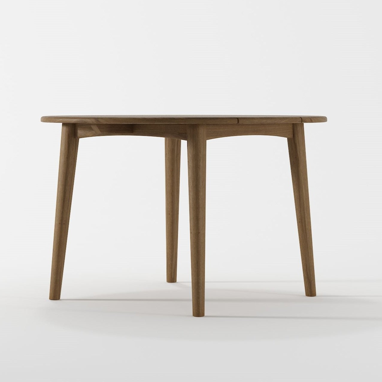 Wooden round table with tapered legs