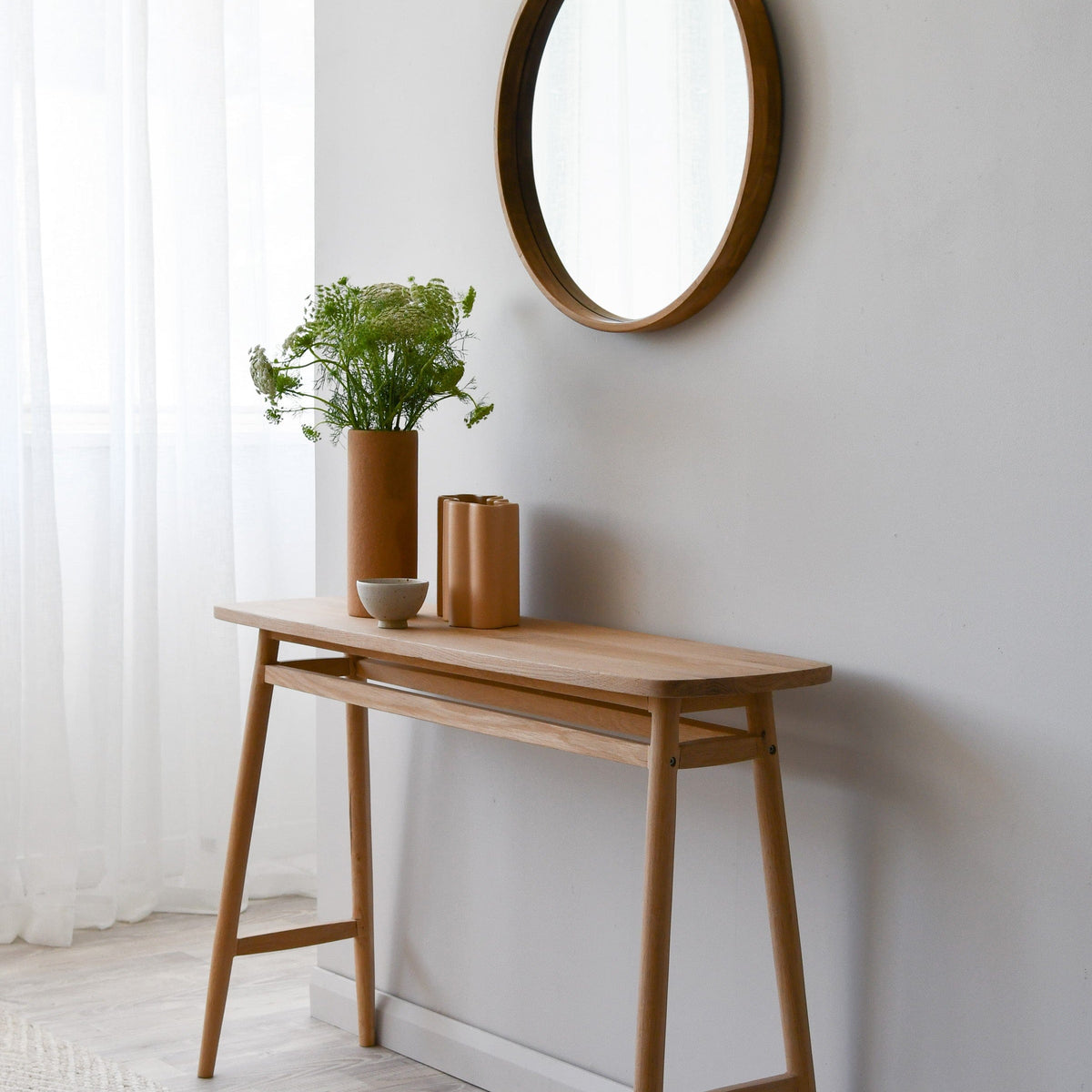 Wooden console table with mirror and vase, KT001OWH4002_4