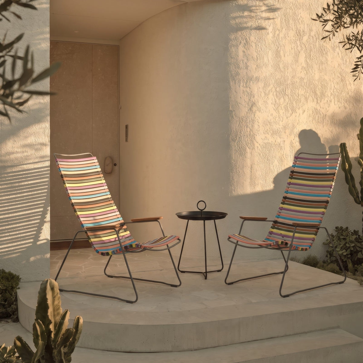 Click Lounge Chair - Multi Dynamic Colour