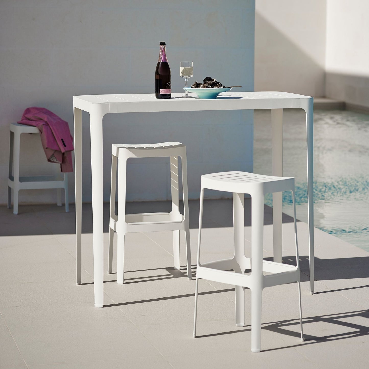 Cut Bar Table - White