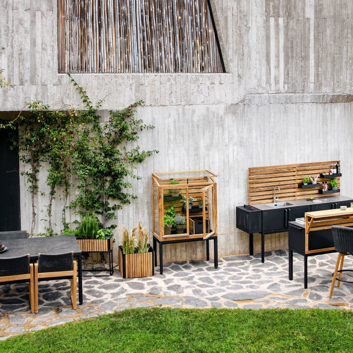 Outdoor kitchen with 3649TAL_3 design