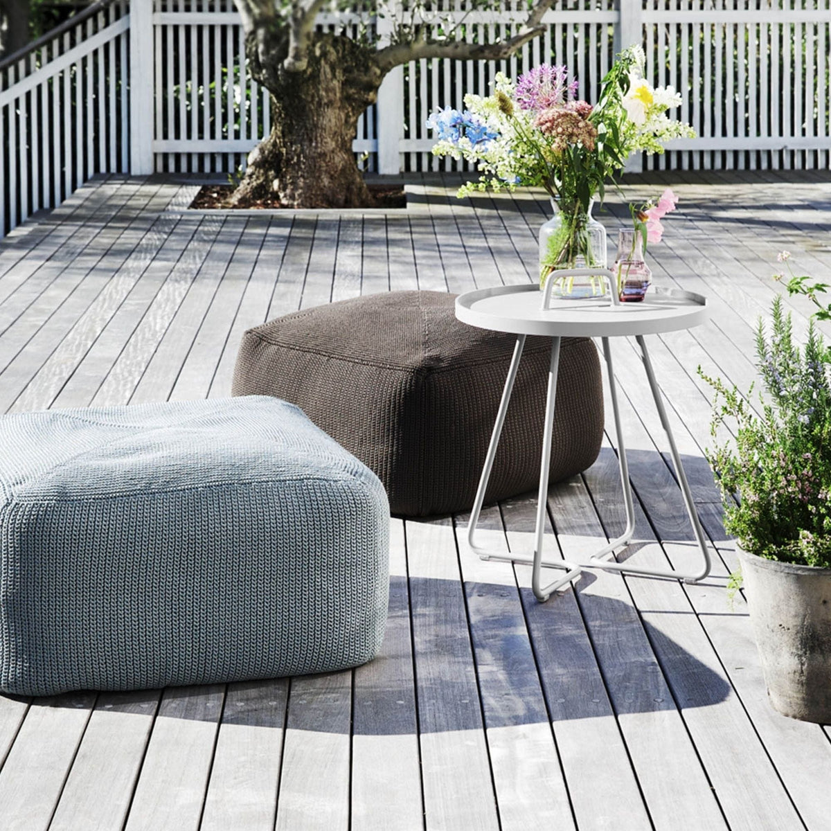 Outdoor seating with flowers on a deck - 5065ASA_2