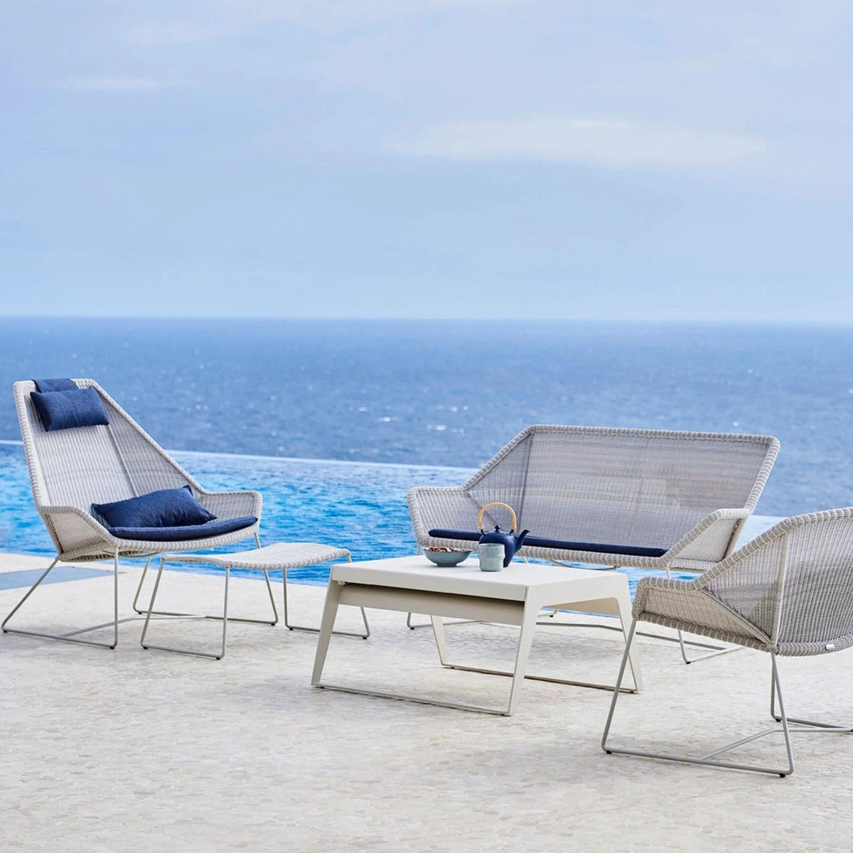 5369LW_2 outdoor furniture set by the ocean