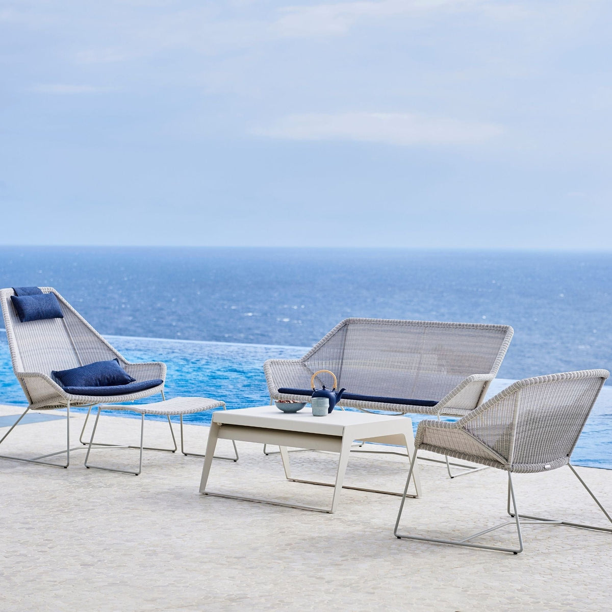 5567LW_3 outdoor furniture set by the sea