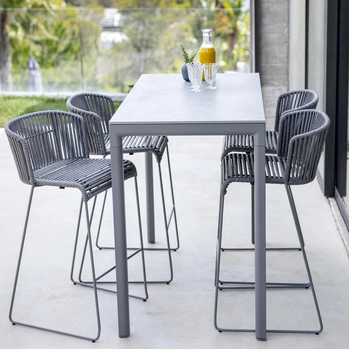 7445ROG_5 outdoor bar set with grey chairs