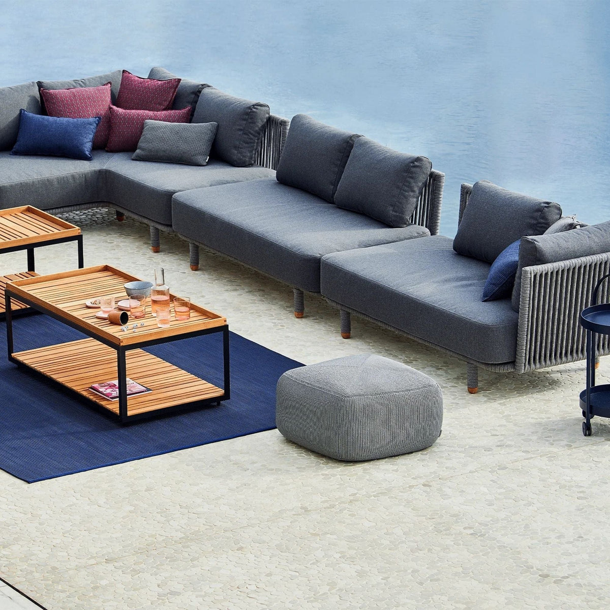 Outdoor sectional sofa with coffee table - 7541ROGAITG_4