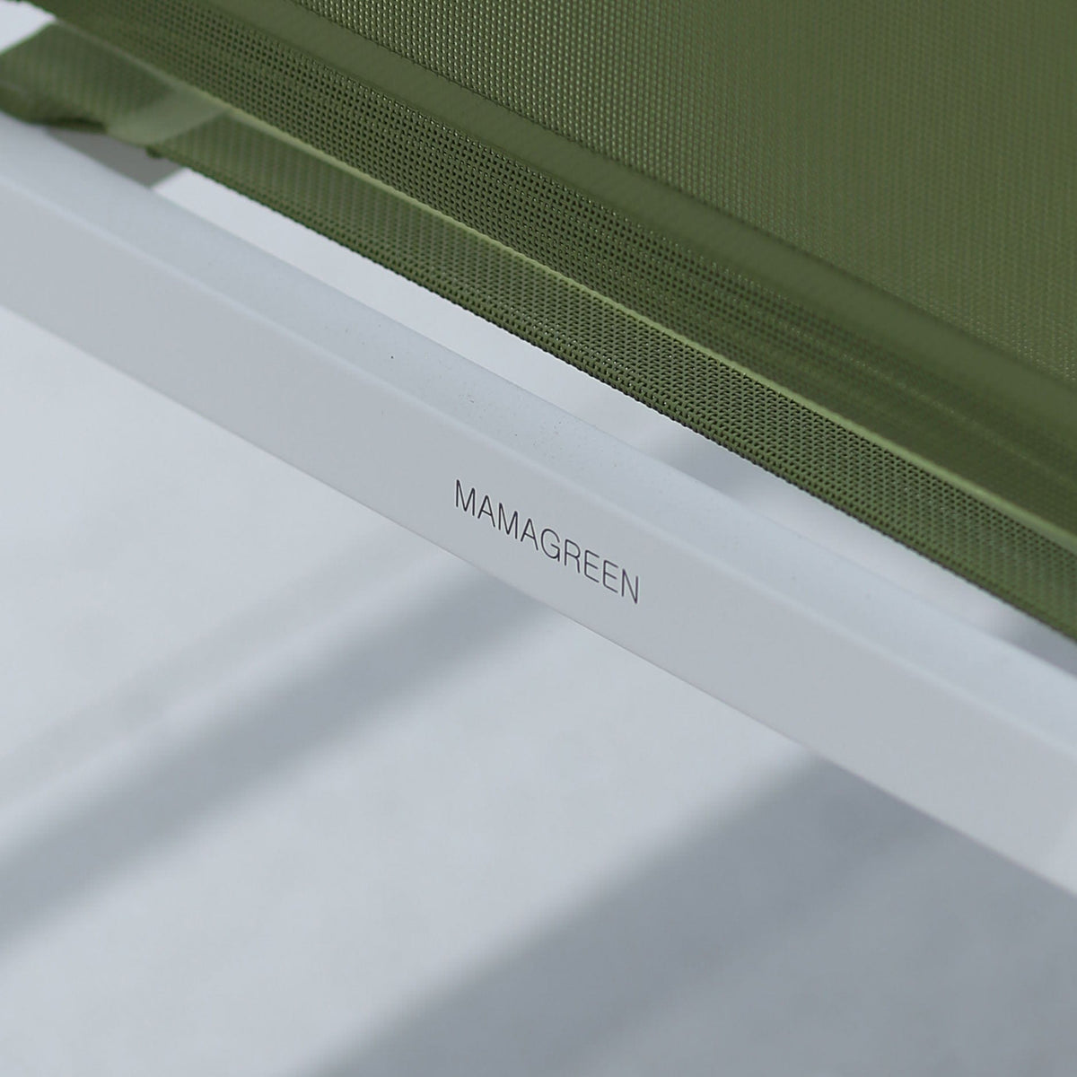 ALLUX_stackable_armchair_detail.jpg__PID:5d8b9fc7-7579-4b3a-ad42-90bc85dece19