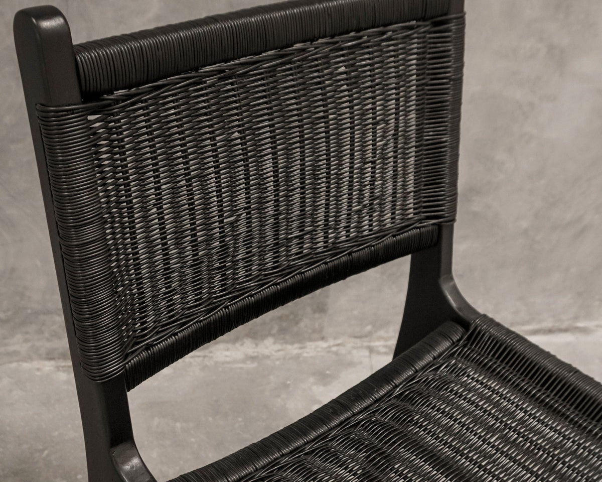 ELE102_6 Black woven chair detail