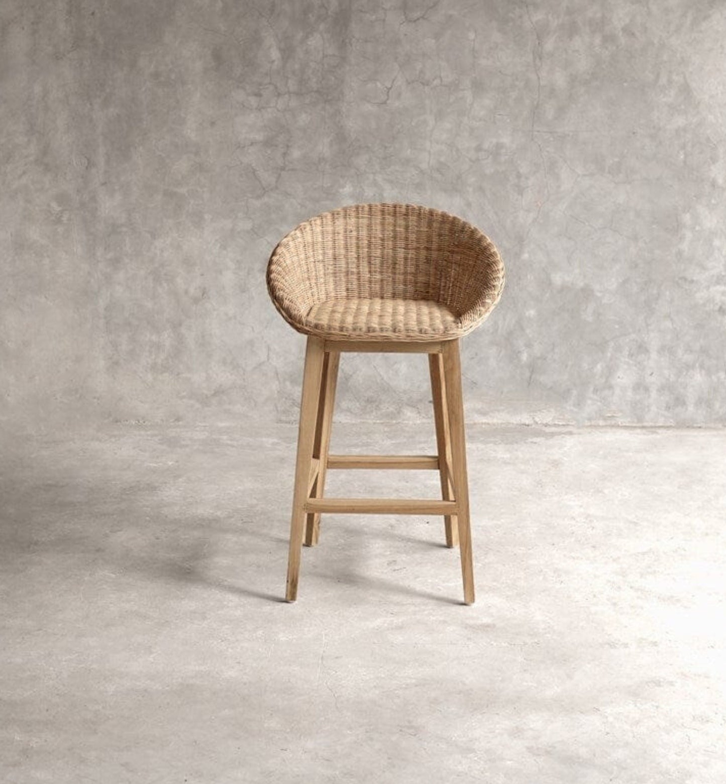 Husk Tub Counter Stool