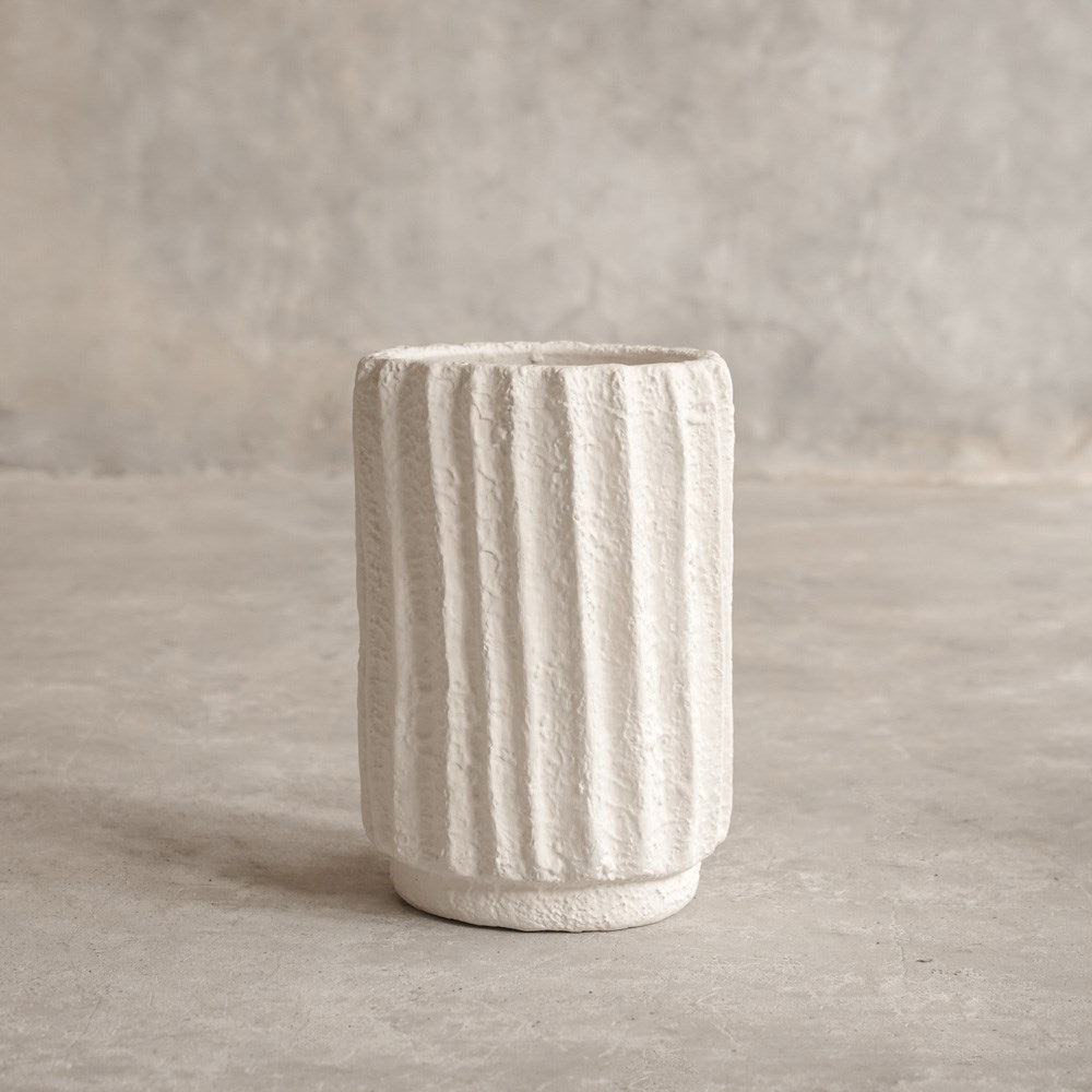 Creme Faroe Vase